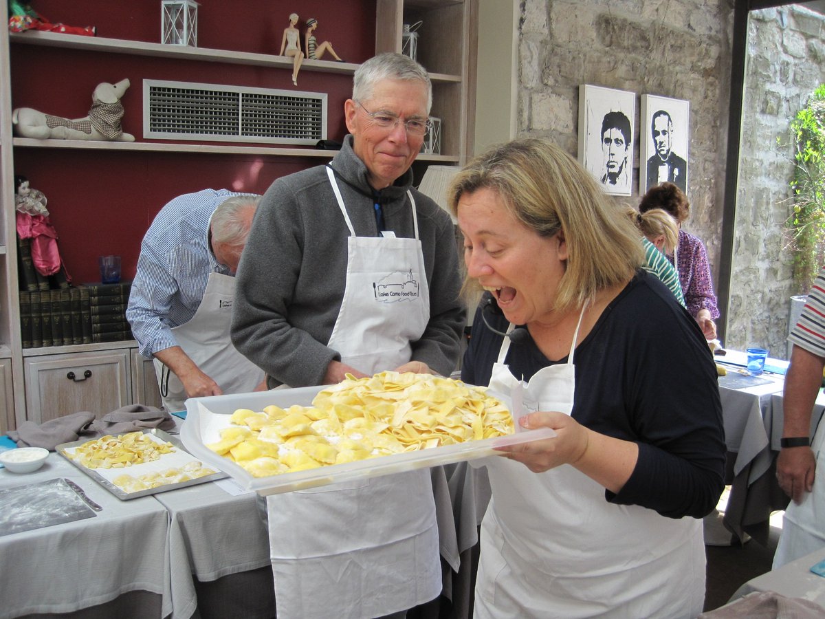 10/05/2017 TASTING IN BOTTEGA &amp; COOKING CLASS - @LakeComo_eu 
The funniest pics... goo.gl/CQMmSx <a href="/inLOMBARDIA/">inLOMBARDIA</a> <a href="/IgersLombardia/">Igers Lombardia</a>