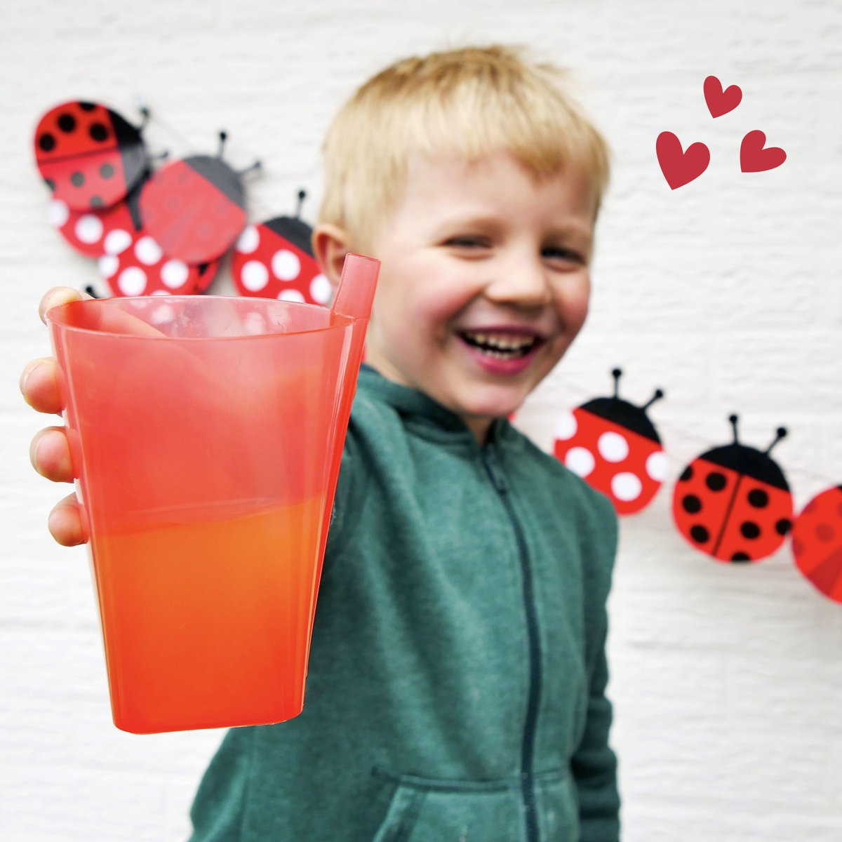 Nooit meer je rietje kwijt, deze is namelijk ingebouwd 😎 #InStoresNow