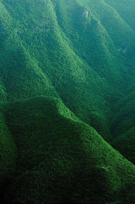 http://panselysium.tumblr.com/post/15667525944/guiyang-mountains-china