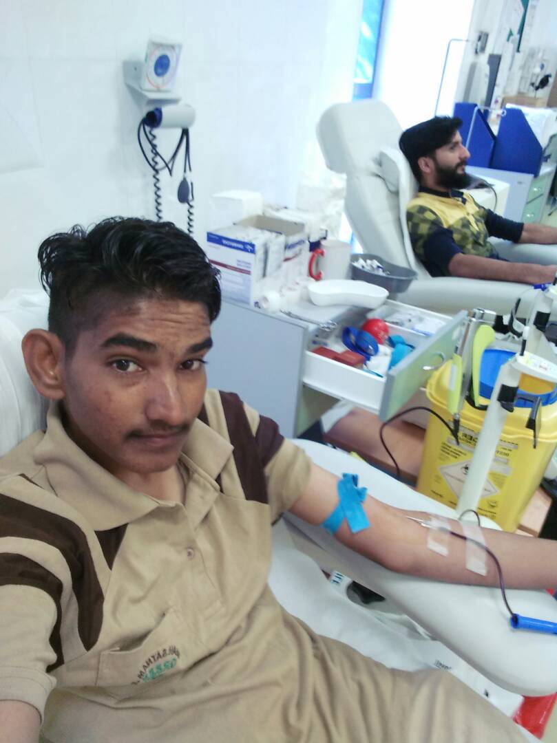 saffyinsan777's tweet photo. @Gurmeetramrahim 
#ThukLaaKe
Well done sewadarroOOO 
Blood bank 
Ajman Dubai 🤘🤘😊😊
Great job by shah satnam ji @GreenSwelfares wing 
Salute🇨🇮 https://t.co/phDYMqtIke
