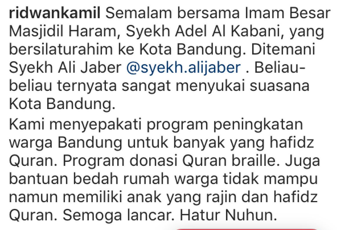 ridwankamil's tweet photo. Menerima silaturahim Imam Besar Masjidil Haram, Syekh Adel Al Kabani utk kerjasama keIslaman dgn Bandung. Difasilitasi oleh Syekh Ali Jaber https://t.co/3EI73xu2Z5