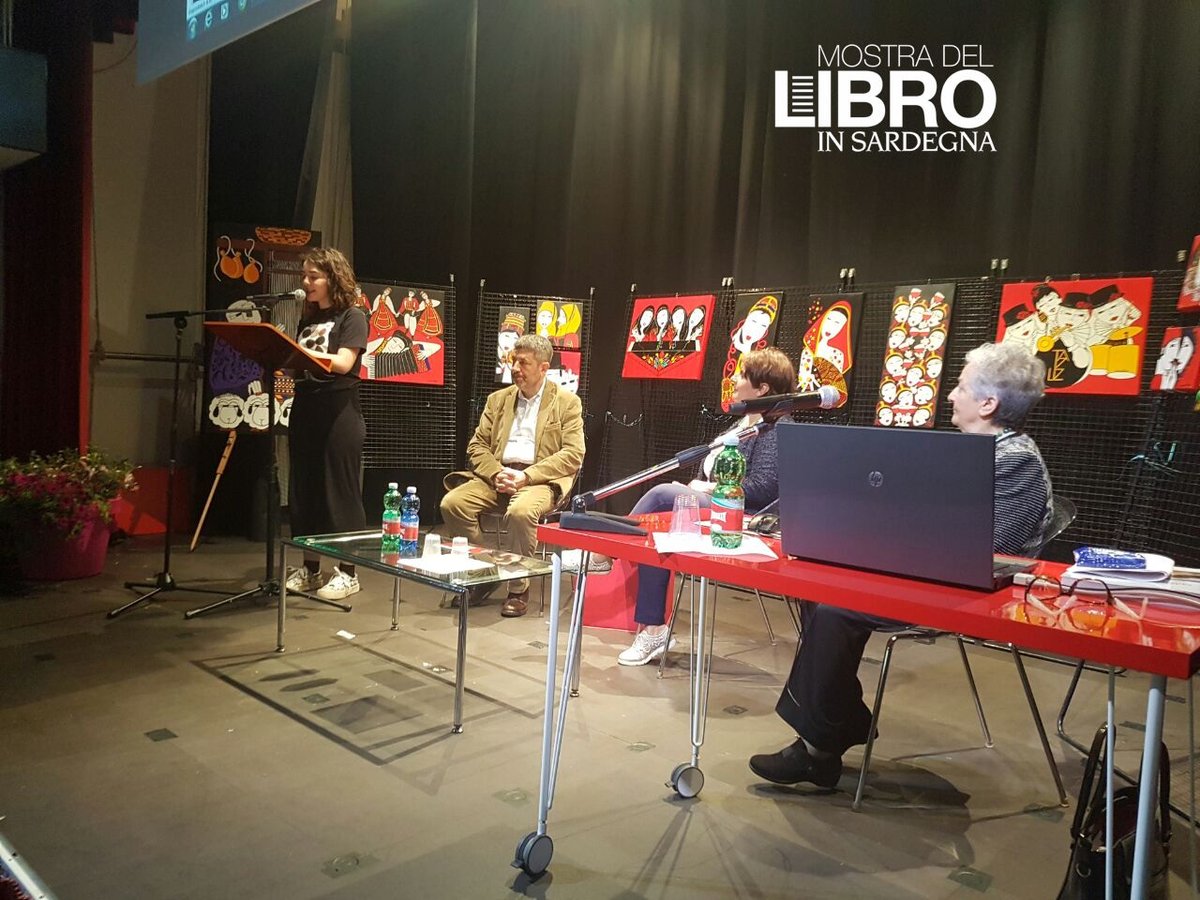 mostralibrosard's tweet photo. A #Macomer si parla di #archeologia #mostralibrosardegna https://t.co/w63ut3HkZj