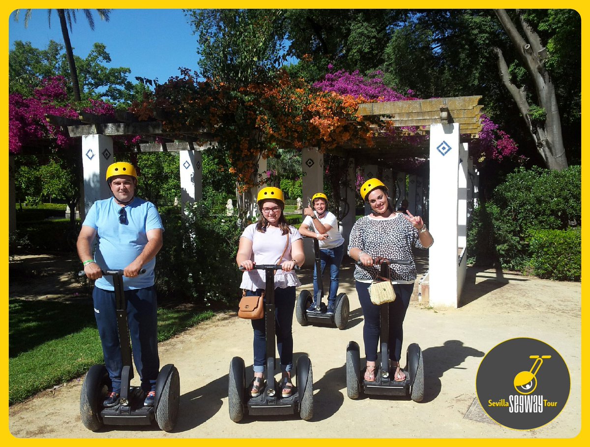 SevillaSegway's tweet photo. Cuatro españoles de ruta sevillana !!!
Ellos, muy simpáticos, ellas... encantadoras !!!
#Sevilla🇪🇸 !!!

#CascosAmarillos !
#YELLOWHELMETS ! https://t.co/aczh0N1eR0