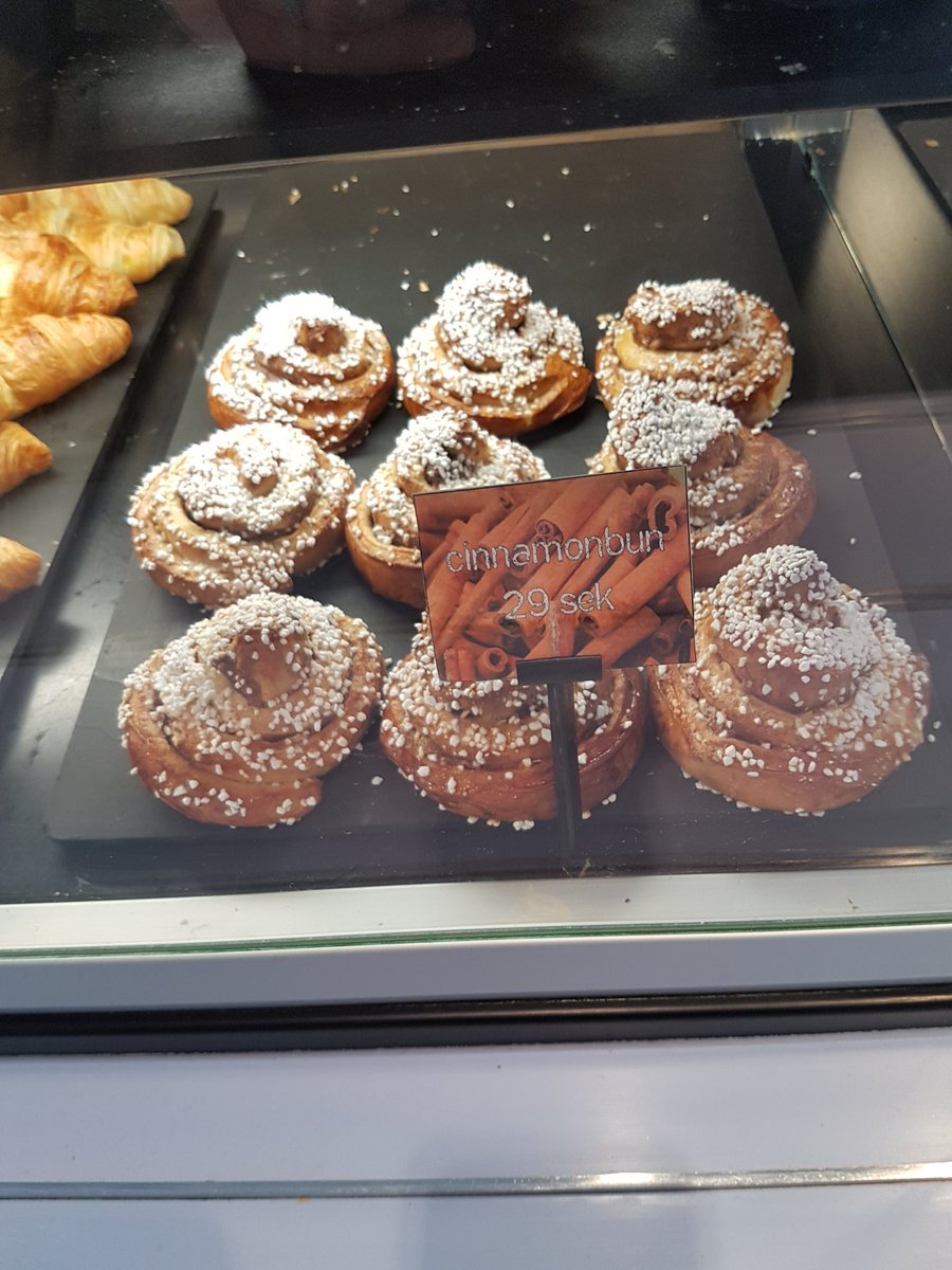 andymsaunders's tweet image. Cinnamon bun, Stockholm airport. Wow that was sweet. No wonder Inspector Wallander was diabetic.