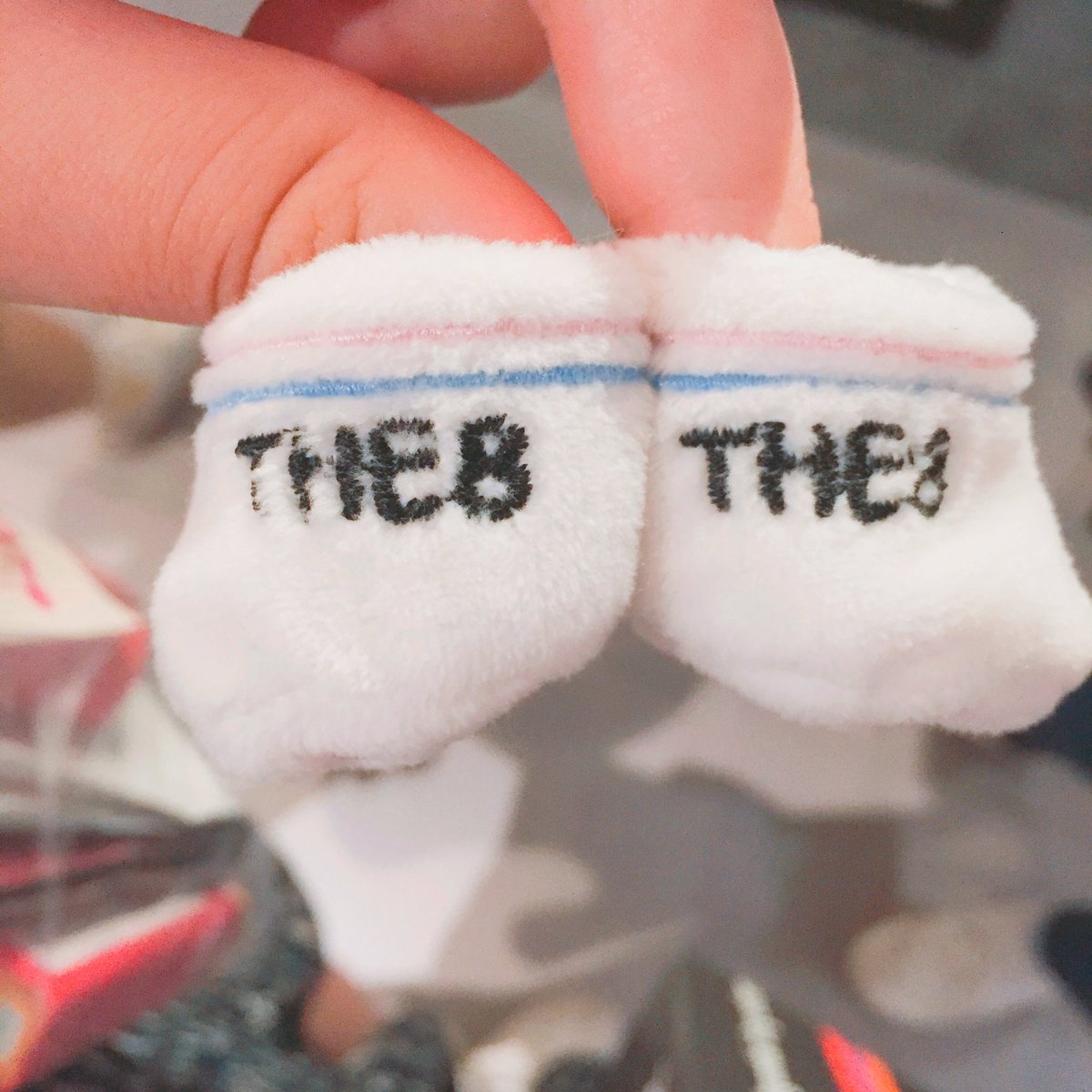 610nice117's tweet photo. 세트특전인 양말이 도착했어요❗️ 너무 귀엽죠ㅠㅠㅠ 하지만 단가 문제로 자수가 대폭 수정될거같습니다.( ´;ω;` ),,,,,,,, https://t.co/ce1XrvtgUe