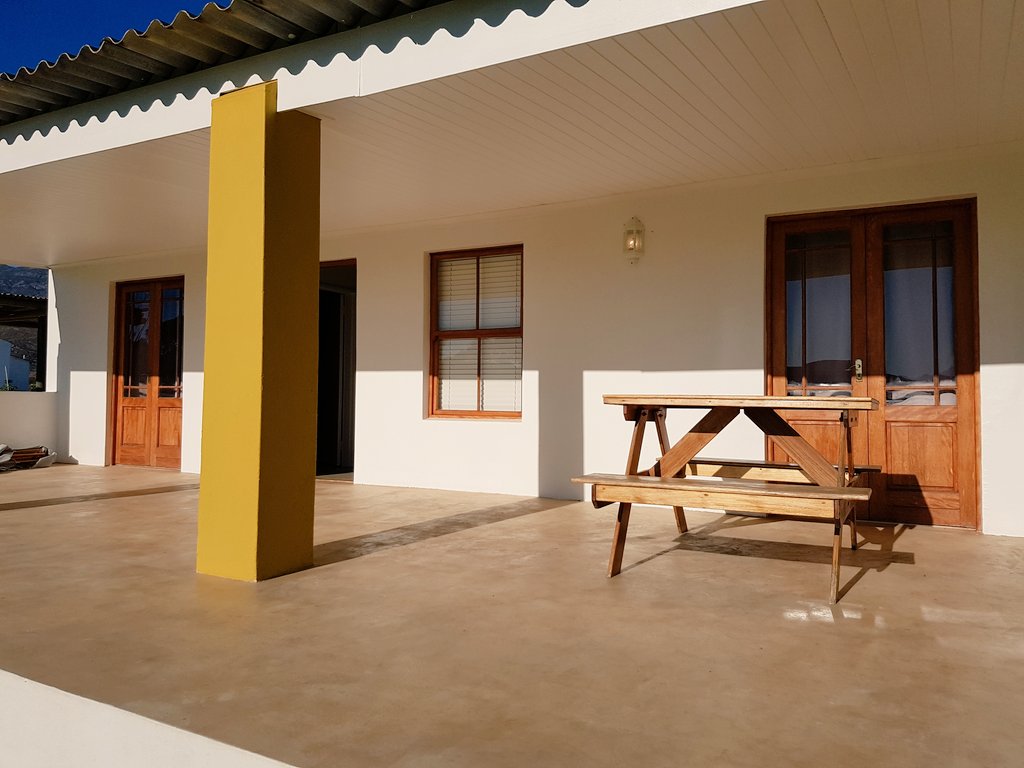 HOT_OVEN's tweet image. Waking up to this beautiful view in the country @windfallwine #ShadesofAutumn #countryliving #visitlangeberg