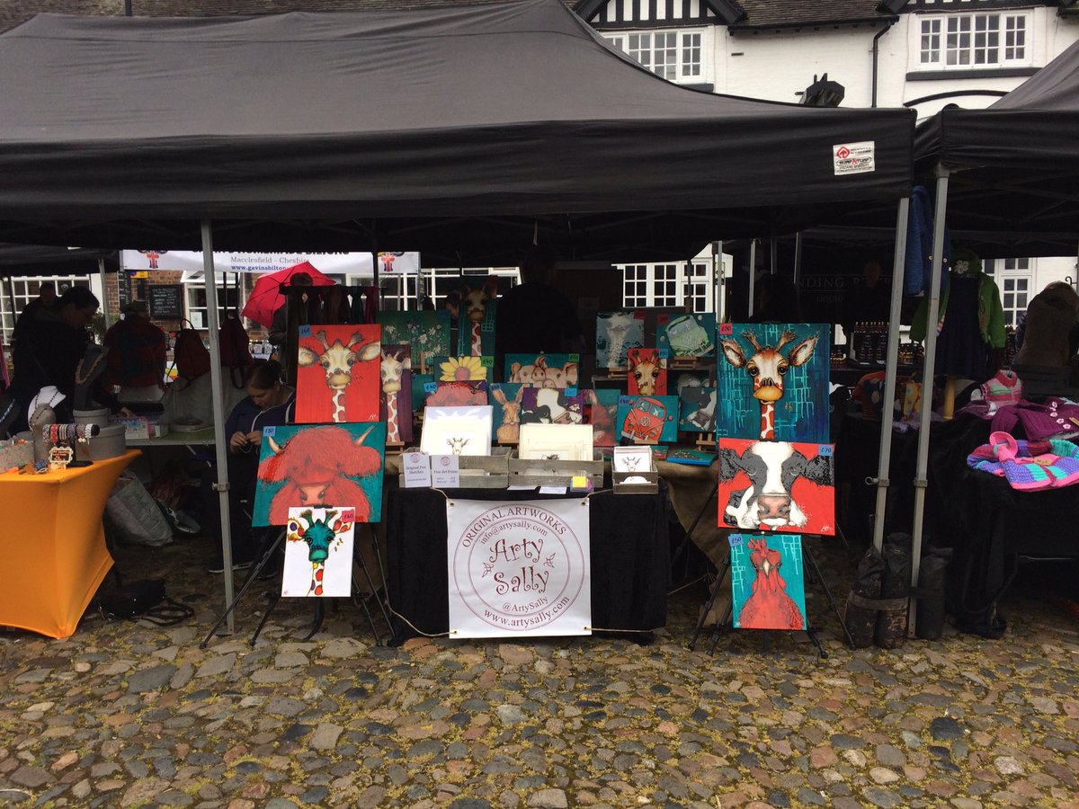 blue2_media's tweet photo. Lots of new art in show in Sandbach today @ArtySally #_makersmarket https://t.co/O7xGRTLvaB