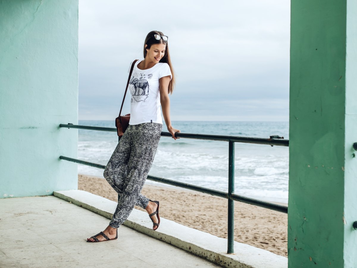 TRIGEMA's tweet photo. #Baumwoll T-Shirt und Hose aus #Viskose machen dieses #Outfit perfekt 😍☀
T-Shirt >> https://t.co/h9Wjzqtp9C 
Hose >> https://t.co/7Cbb19iJP2 https://t.co/zi1BbqBFXA