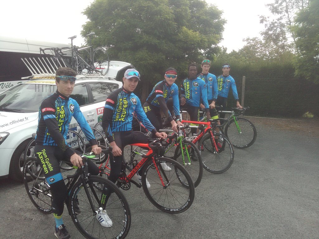 TeamCyclisteAzureen tweet media