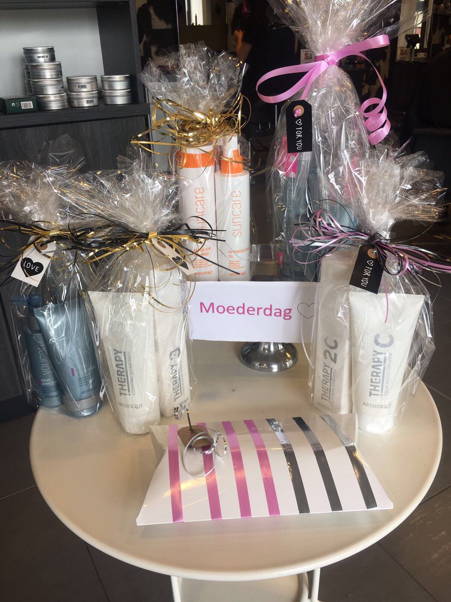 De leukste Moederdag cadeautjes scoor je bij ons!😁leuke pakketten van verschillende prijzen dus voor iedereen keus 🎁