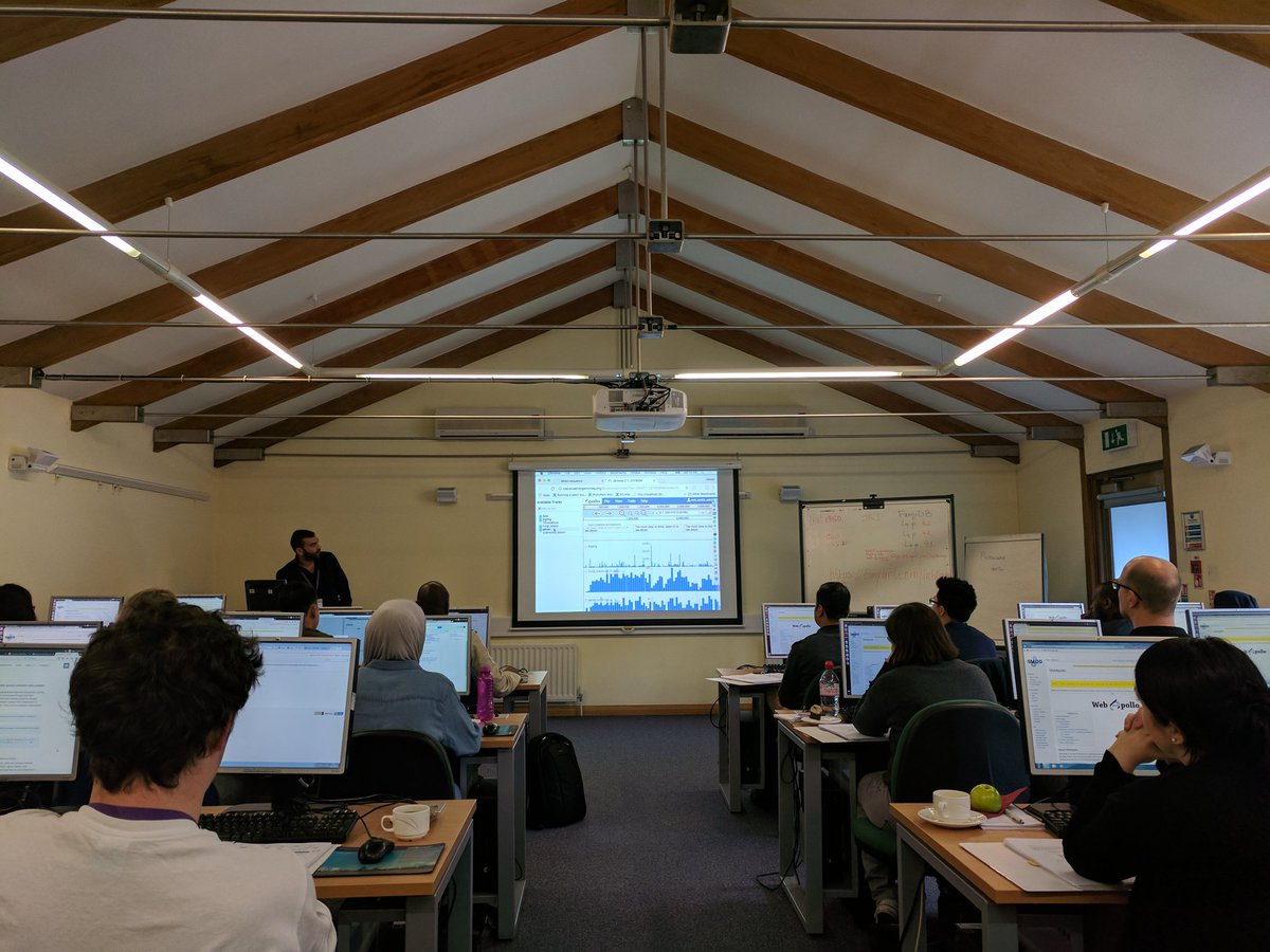 Manually annotate fungal genomes using #webapollo  #ensemblgenomes demo by <a href="/helderpedro/">helderpedro</a> #fungal pathogen <a href="/wellcometrust/">Wellcome</a> advanced courses