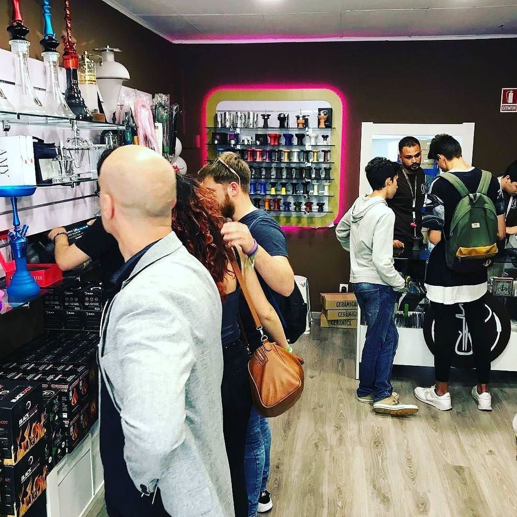 Damos la bienvenida a @hispacachimbabarcelona !!!! Hoy se estrena en esta maravillosa ciudad!!! Están en la calle … ift.tt/2qcqNOw
