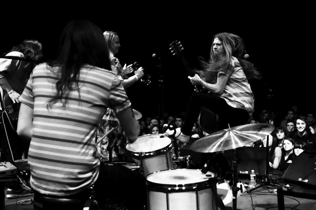 Philly’s <a href="/TheLawsuits/">THE LAWSUITS</a> gonna be hella fun tonight #ElkCreekLIVE! You gonna be there?