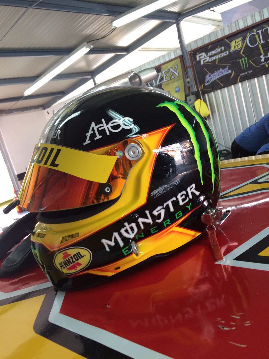 NASCARMex's tweet photo. Pits #NASCARPEAK @autodromo_abed https://t.co/t8qHVe1X0n