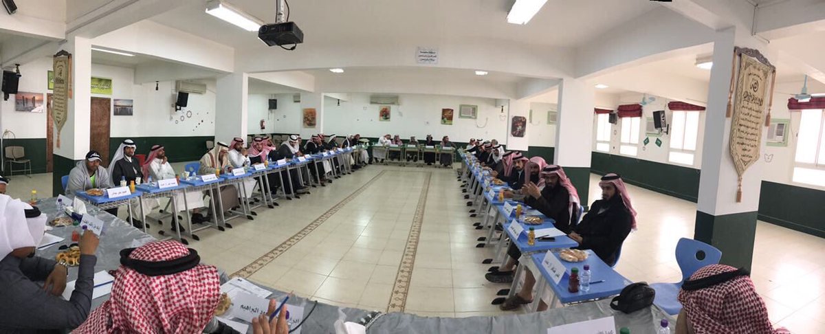 al_brahim1's tweet photo. 1️⃣
اتقدم بالشكر لـ
ادارةومعلمي رأس تنورة الثانوية
وطلاب المدرسة عامة
اولياء الامور
لتعاونهم وتميزهم ومساندتهم
#متخرج_من_راس_تنورة_الثانوية https://t.co/hrrfQTfxRi