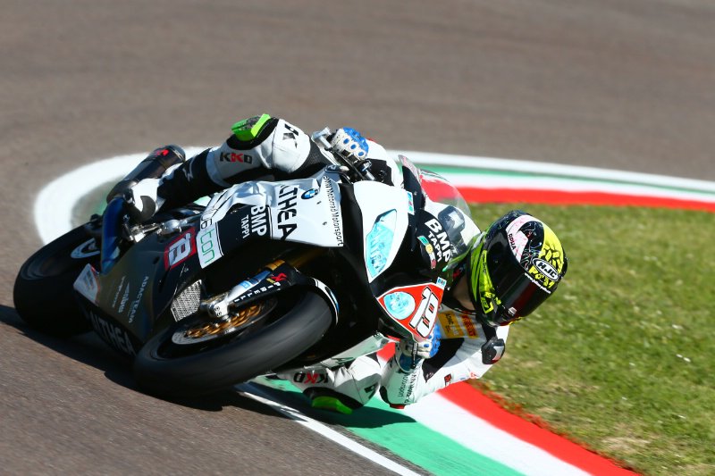 PoderdeLaBarba's tweet photo. #BellezaEnUnaFoto @JulianPuffe19 #WSBK #STK1000 #ItalianWorldSBK https://t.co/txN6HUIiJY