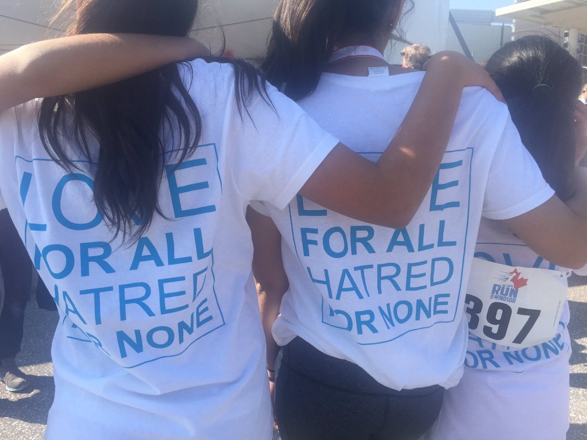 WRHospital's tweet photo. Thanks to the Ahamadiyya community for hosting the #runforwindsor & everyone who ran to support the W-E Hospitals System. #greatdayforarun https://t.co/wyJNCZEVD8