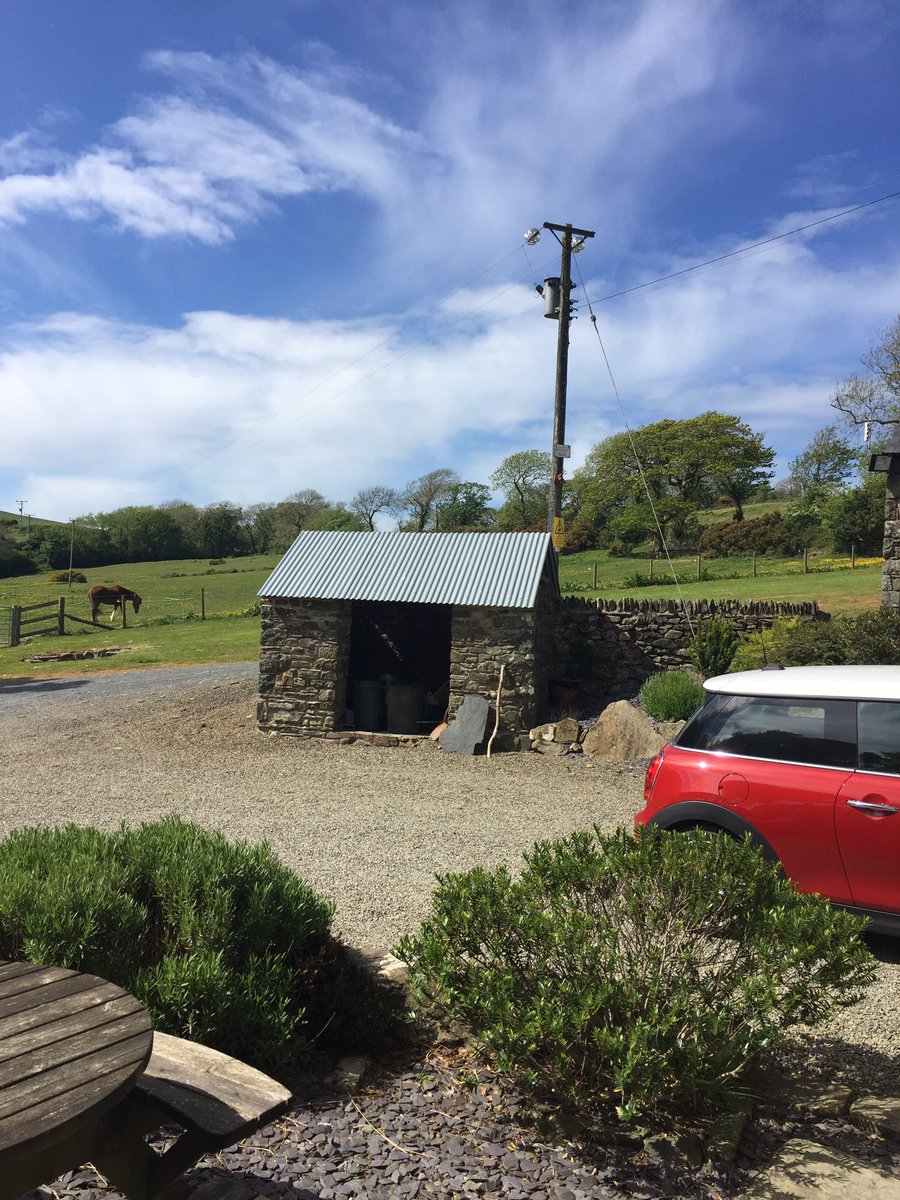 eleanorsanders's tweet photo. Lovely few days #R&R with @Orangesub5 Time 2 plan #nextlifechapter in beautiful #westwales https://t.co/9L2k7JAVJ6