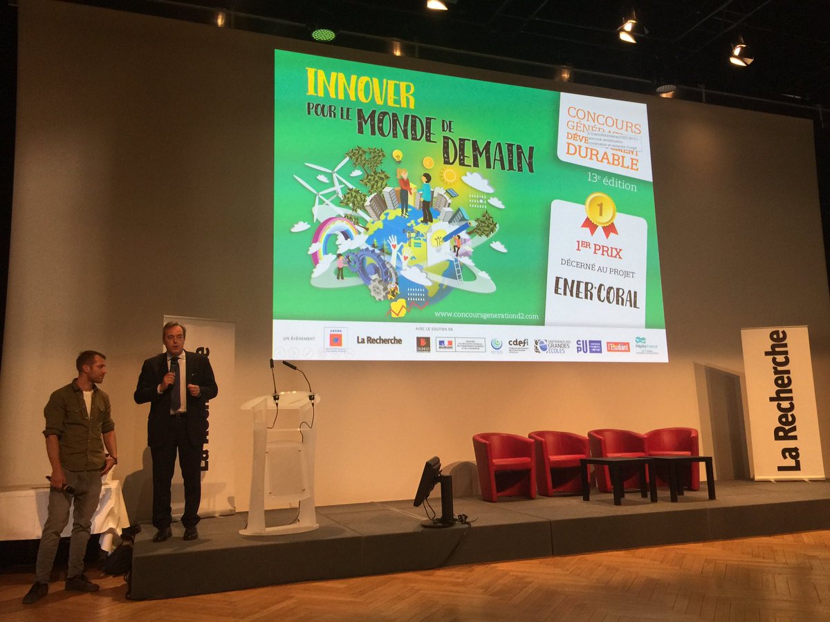 dominiqueleglu's tweet image. 1er prix #cgd2 @maglarecherche #EnerCoral pour protection des coraux @ademe @DUNOD  Ecole sup Grenoble Les 3 étudiants sont en Indonésie