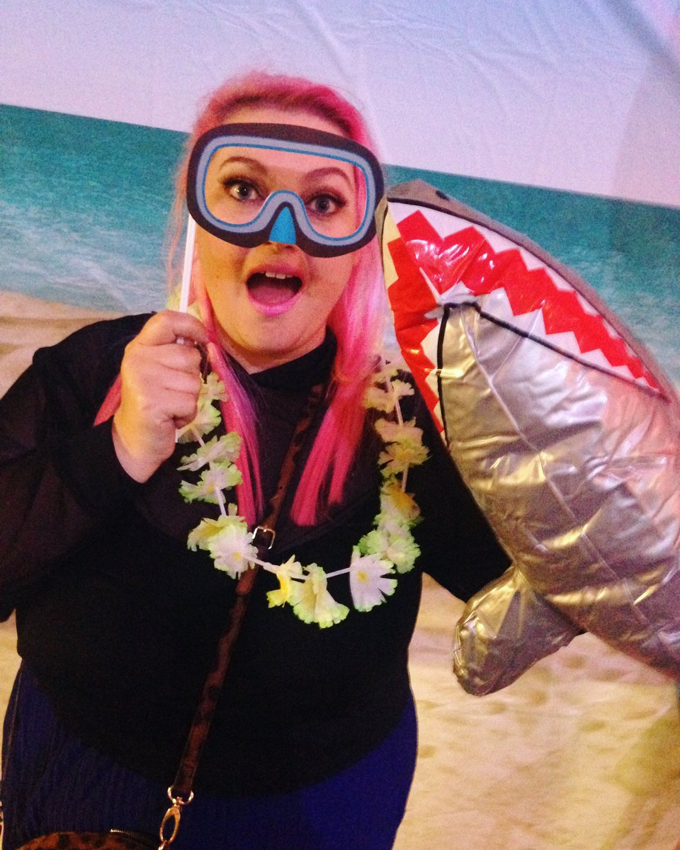 perebeedles's tweet photo. Sharknado ๐ฆ๐ฆ๐ฆ having a lovely time at the #veryholiday event https://t.co/ZN4LHFi5lj