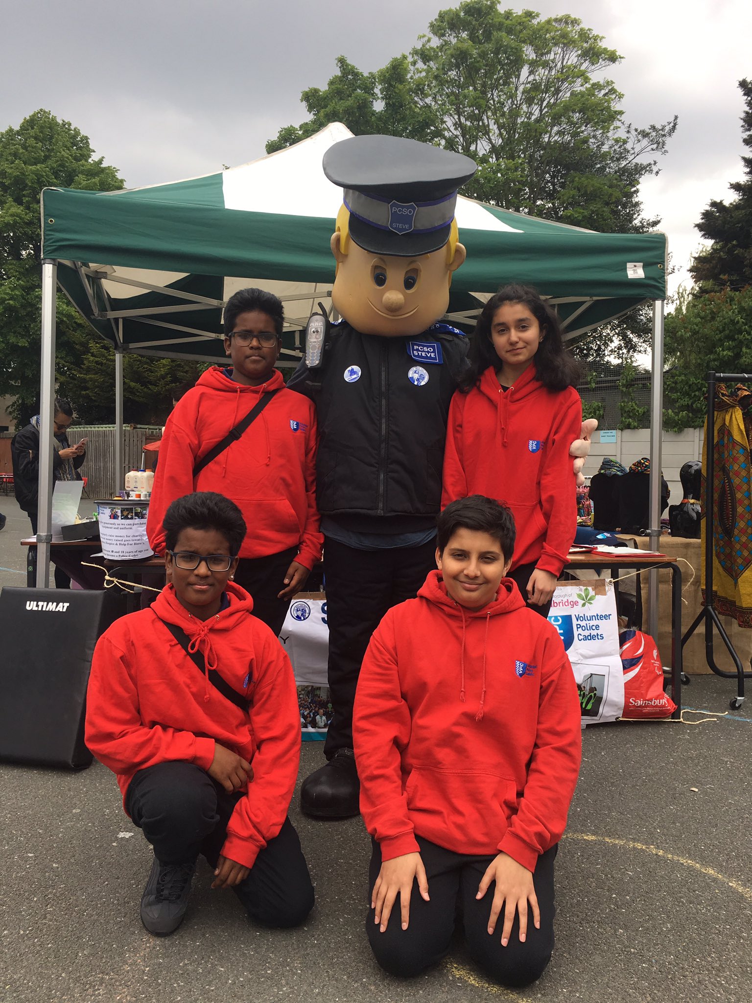 Redbridge MPS on Twitter "Redbridge VPC and PCSO Steve are at the