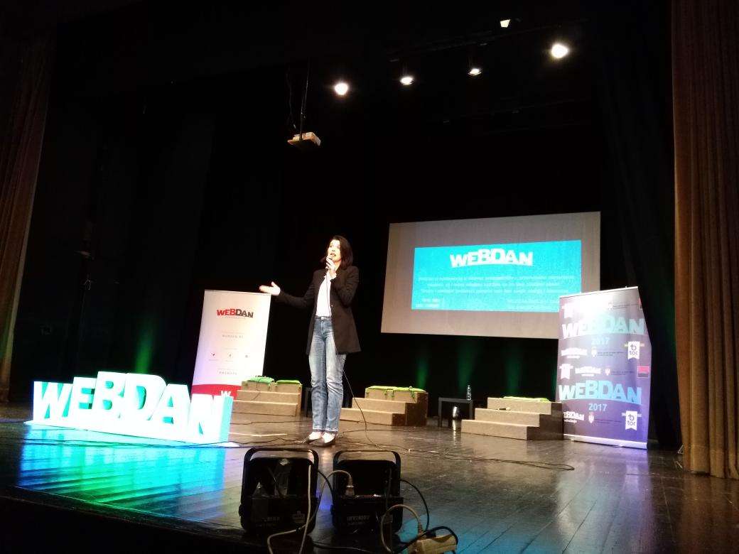 webdanrs's tweet photo. @brana_antovic o putu od novinarstva do blogovanja na #WebDan https://t.co/dzDXJ9F4Rp