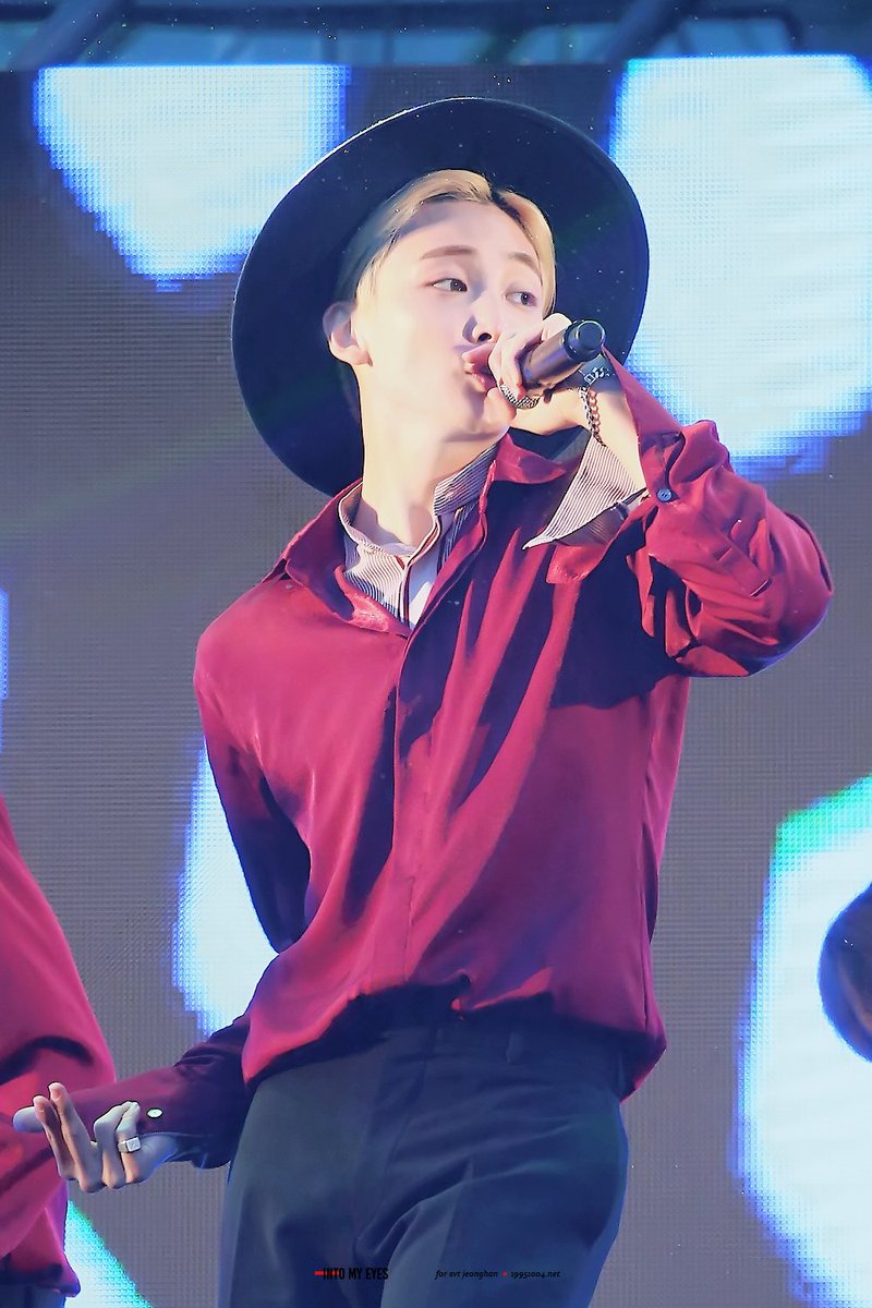 intomyeyes_yjh's tweet photo. 너라서❤️ #정한 #JEONGHAN #세븐틴 #SEVENTEEN @pledis_17 https://t.co/Nacu3lEhfm
