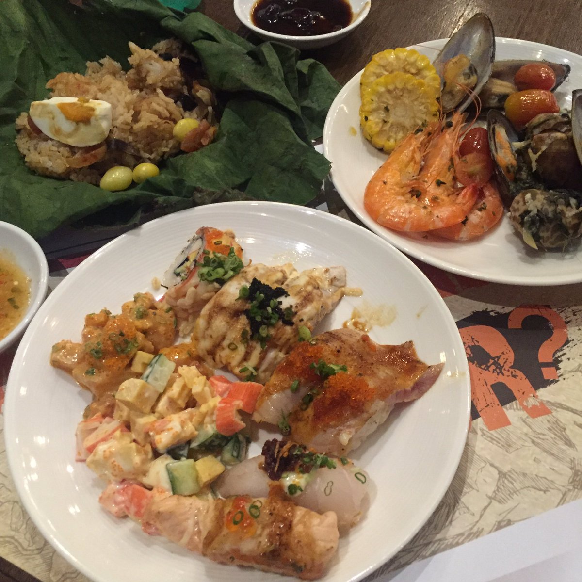 where_on_sale_'s tweet photo. มาชวนกินกันอีกแล้วจ้า วันนี้มาที่ DoubleTree by Hilton Sukhumvit ออกไปเที่ยวแล้วชิมอาหารอร่อยๆ กันใน theme "HIT The ROAST"  #doubletreebkk https://t.co/l8vgCkmDBF