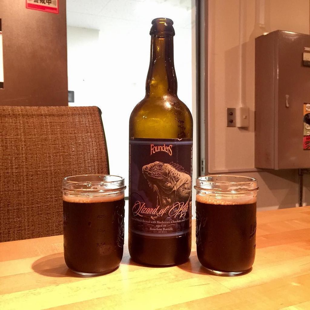 KRushPhoto's tweet photo. #founders #stout #imperialstout #bourbonbarrel #blueberries #chocolate #vanilla #lizardofkoz #grandrapids #craftbe… https://t.co/Gfkwx2j9fD https://t.co/txPDoPmxvP