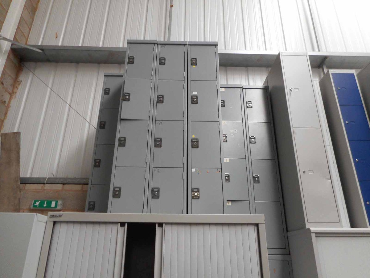 On the lookout for #securitylockers today #MerseyHour 
MASSIVE range in our brochure
@ggofficeuk has you secured! 
📞 0151 345 3303