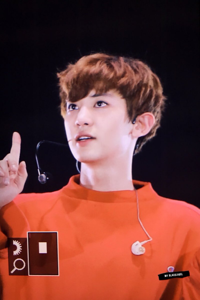 EXOGlobal's tweet photo. [PREVIEW] 170513 Chanyeol @ EXO CUP Day 2 (Double Cup) Part 2 Cr: my blacklabel https://t.co/nSekoS1Vdb