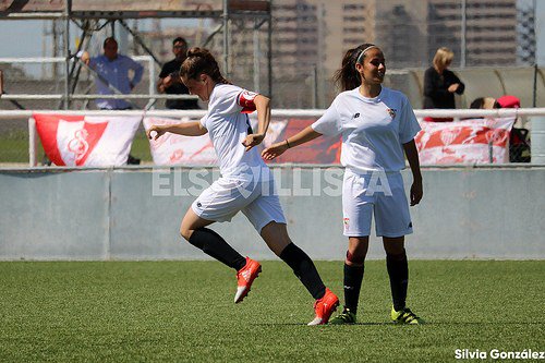 SevillistaRadio's tweet photo. Crónica | Sevilla F.C Femenino Juvenil 12-0 F.A Écija (Copa Delegación)
#CanteraSFC https://t.co/pWFSVW51Qh https://t.co/o5l2KUbKFe