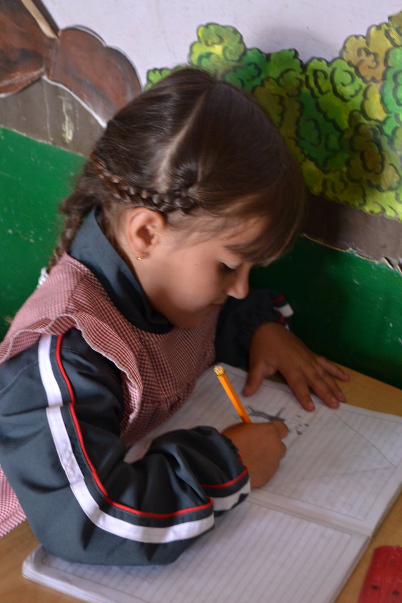 rafaelmendezro's tweet photo. Pensando en los peques de la #CasitaRural, los protagonistas de mi investigación en Justicia Social en Matemáticas. ¡@urosarionews presente! https://t.co/zhrIbTA2Tk