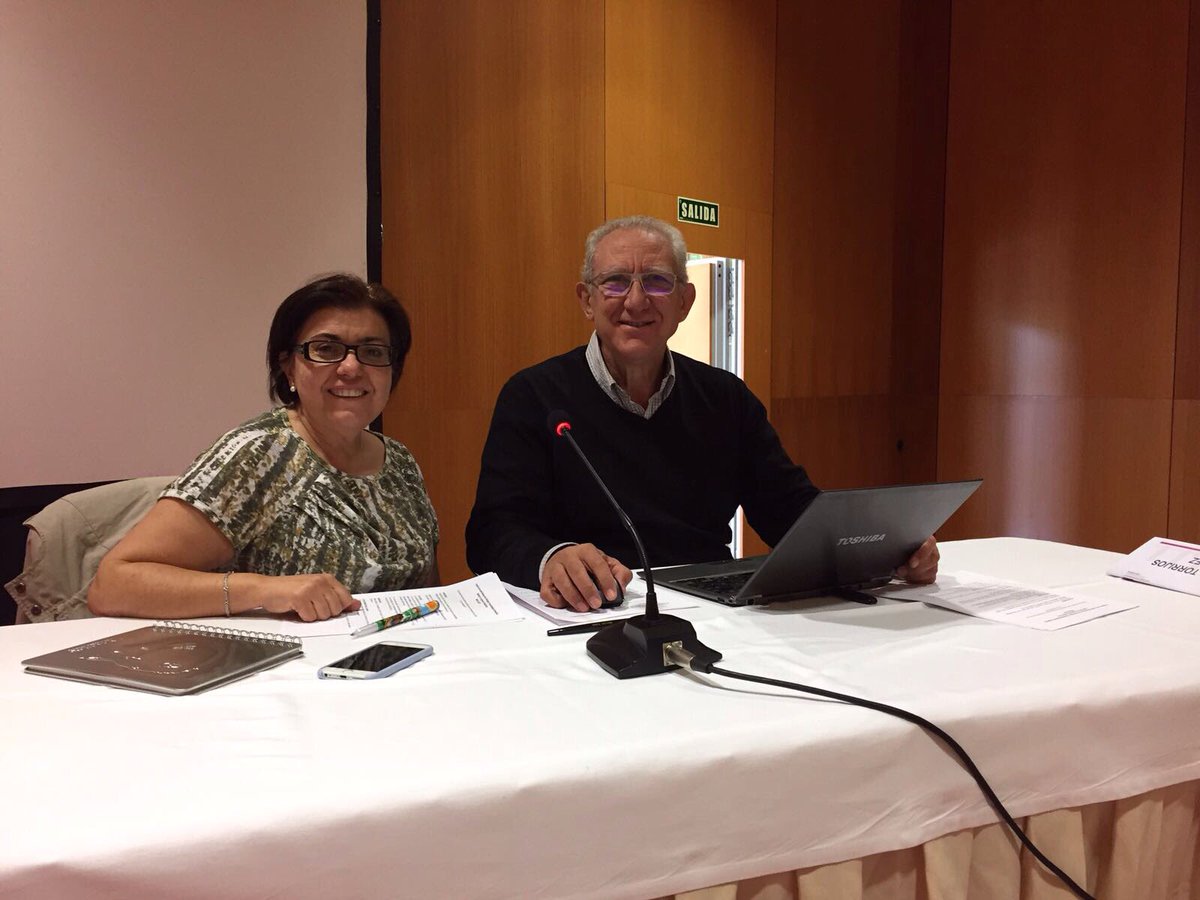 casal_carmen's tweet photo. Reunión del grupo de trabajo de trauma. Coordinadores Dr. Manrique y Dra. García Herrero #SEUP17 @IMEDHospitales https://t.co/XCRMjKZBWG