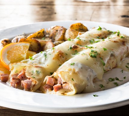FMTownCenter's tweet photo. Tommorow is Mother’s Day! Take your Mom out for breakfast @mimis_cafe  today and beat the crowds. https://t.co/w3OdTbaScn https://t.co/Y5mGJpGS3V