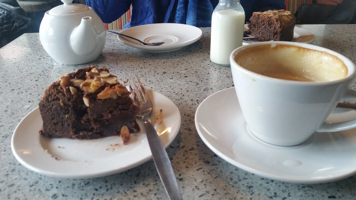 doctorwhofan1's tweet photo. Treat at the #tramCafe dublin https://t.co/pEC2WcBU30