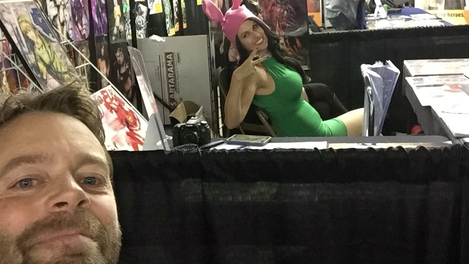 Bob_Salley's tweet photo. Rise and Grind #ComicCon #CheyenneComicCon @AzPowergirl #saturdaymorning https://t.co/B760Yew7ab