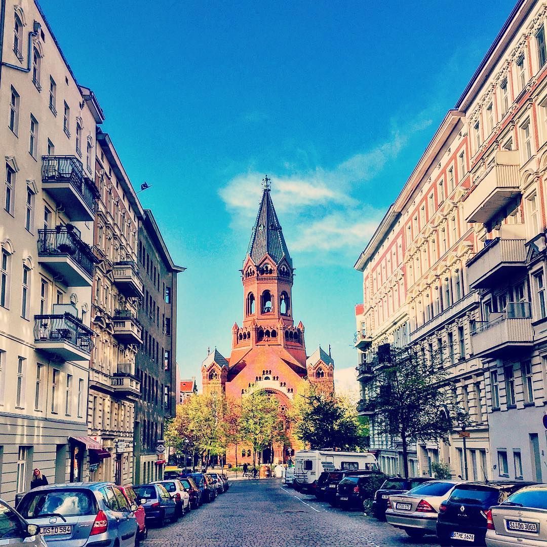 cschaeferhoff's tweet image. Street view from #Berlin on my #Instagram: buff.ly/2qmyJ0l - #Passionskirche #kreuzberg #streetview #church #travel