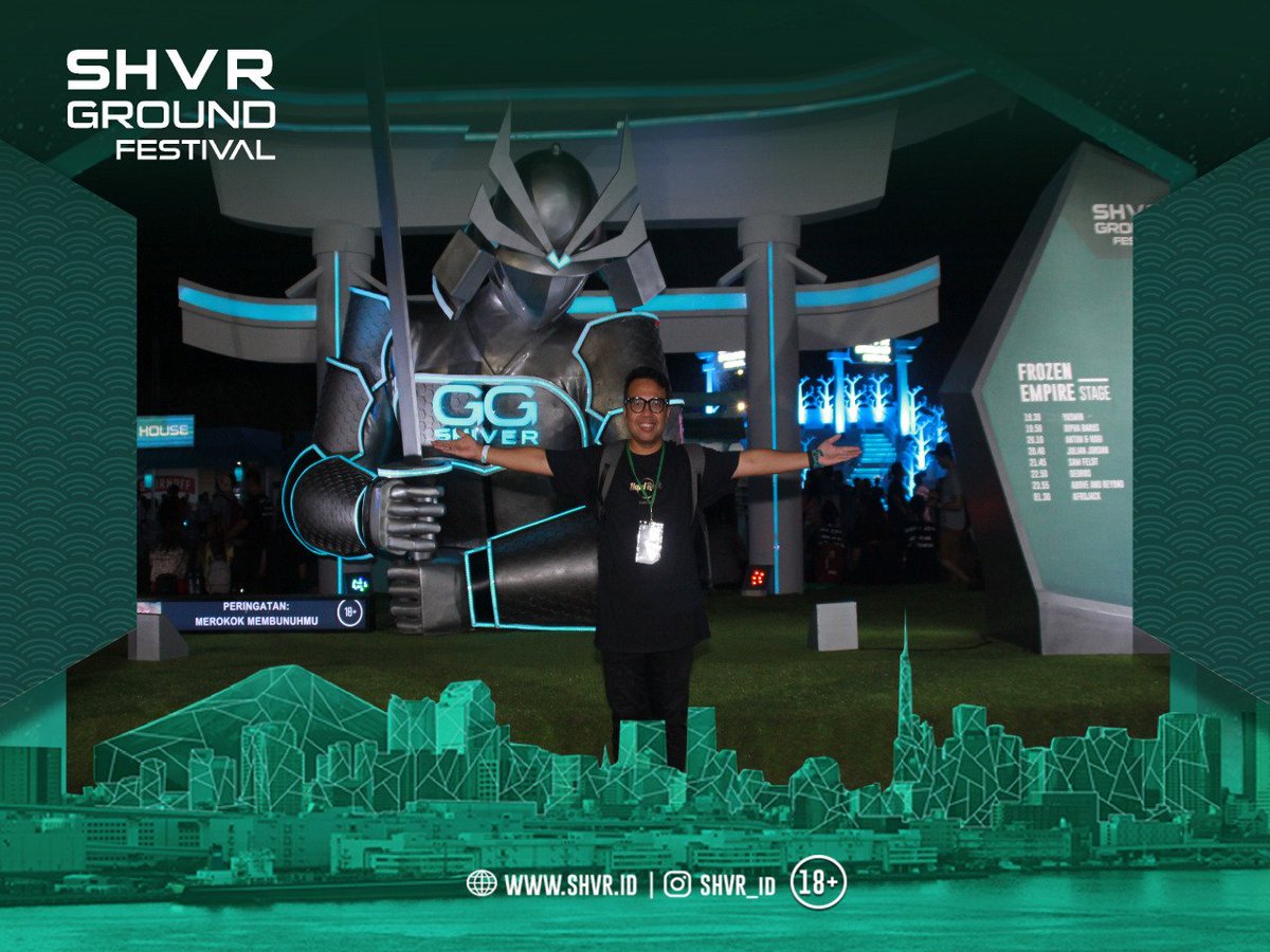 cyberbagus's tweet photo. @cyberbagus Shivering Ground 2017 Photobooth https://t.co/D7mF4rUPIq