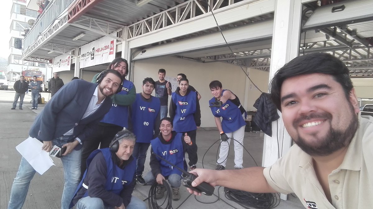 efigueroatv's tweet photo. Parte del gran equipo @canal_CDO que lleva en vivo #TotalTPRace.
Junto al correcaminos @victoralexf https://t.co/SzjTr7Ywsl