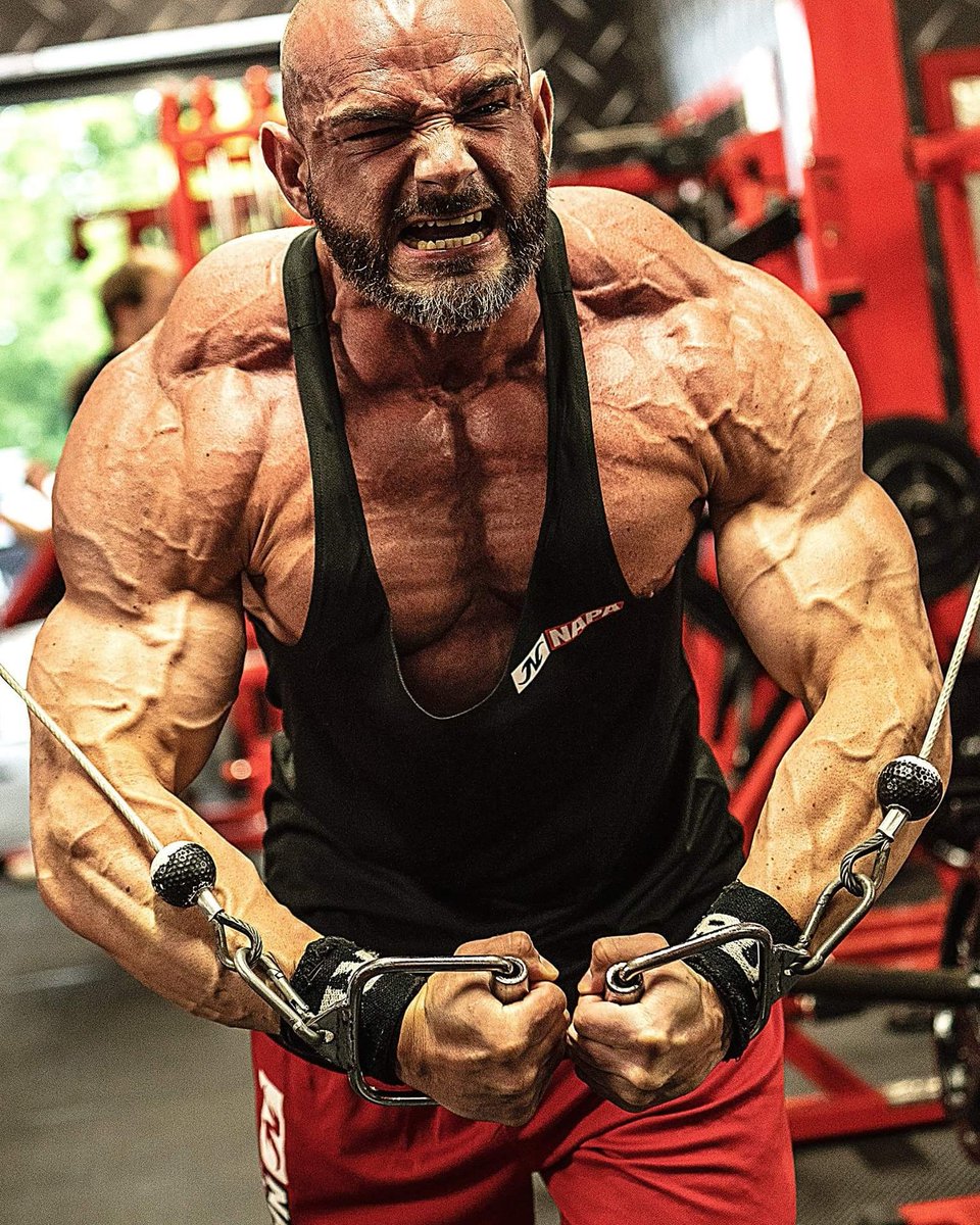 Napasport's tweet photo. New NAPA Sponsored Athlete, Lee Dwayre! 😁 💪 👍 https://t.co/AhACBeOCUY