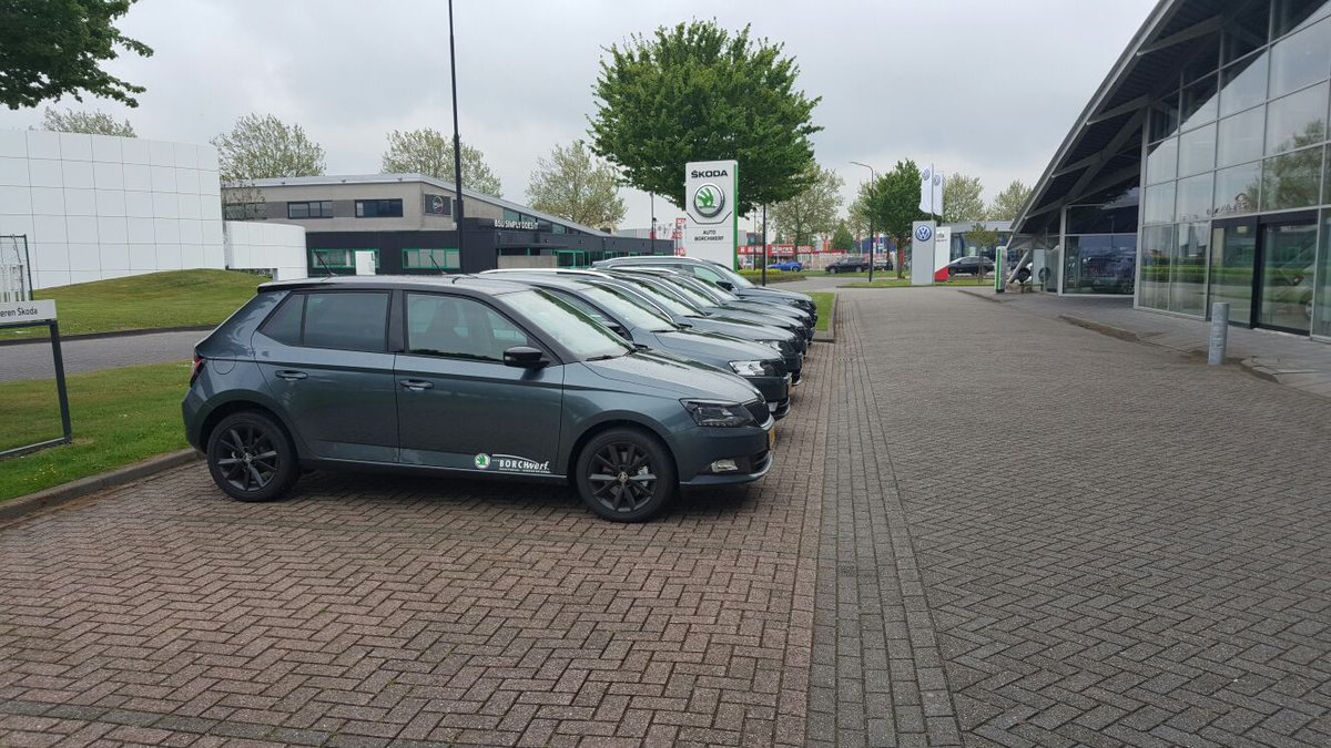 AutoBorchwerf's tweet photo. Het is ŠKODA zaterdag! Welke kleur kiest u? #50shadesofgrey https://t.co/osg5e3oK8U