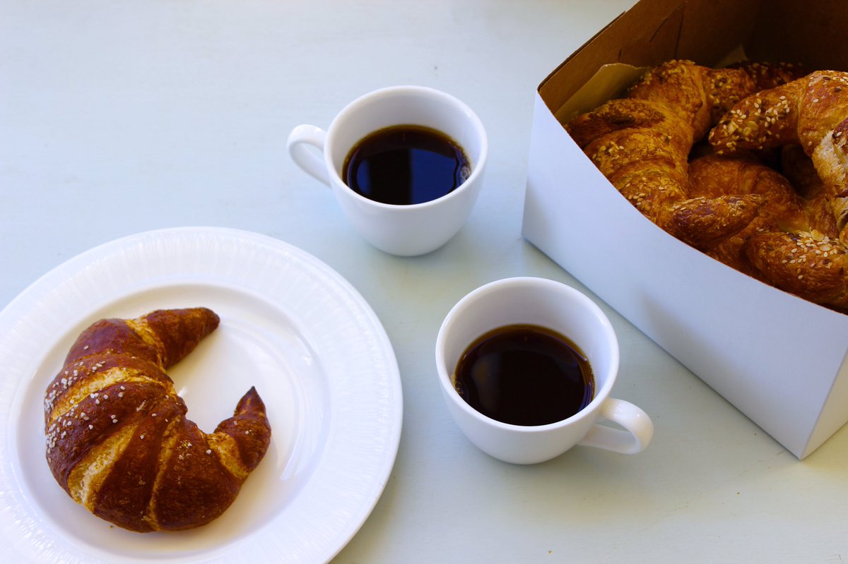 JenniferGParker's tweet photo. @BuckheadLife will celebrate the reopening of I85 with comp coffee and croissants Monday morning @CornerCafe. https://t.co/P2f3t9w4Qs
