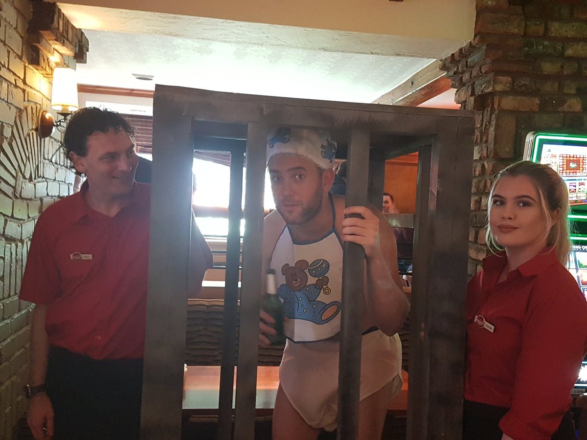 Think this is the best stag costume an props we have seen in ocean park 😂😂 <a href="/MarkCash15/">Mark Cash</a> <a href="/amylou8725/">Amy</a>