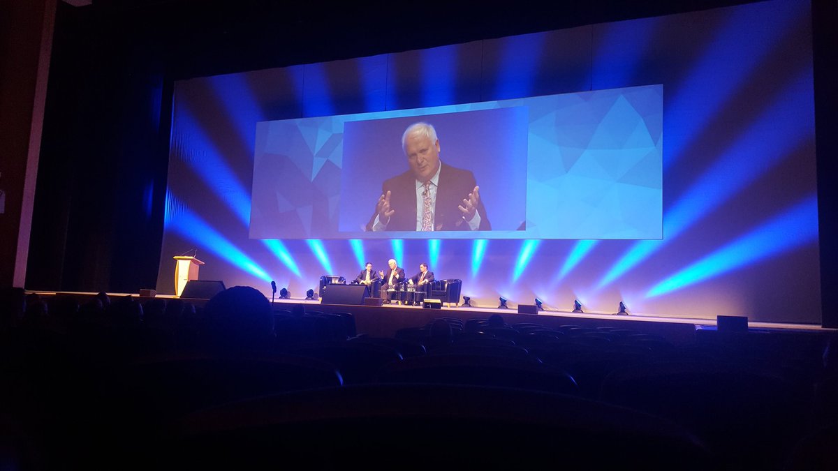 niall_t_murphy's tweet photo. Pay the bloody bar bill lads...great Brexit debate here! #acidublin2017 https://t.co/eQcA4upNoJ