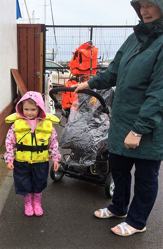 B_L_Sailability's tweet photo. Smiley faces despite the first dampness in a while at #Carrickfergus PUSH THE BOAT OUT today with @carrickscc at @CarrickMarina. #ptbo2017 https://t.co/zhebQGgtzq