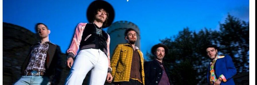 I'm looking forward to this tonight! <a href="/thehotsprockets/">The Hot Sprockets</a> <a href="/ThisSideUp071/">This Side Up</a> <a href="/militaryroad1/">Military Road</a> @OpiumRooms who is coming?