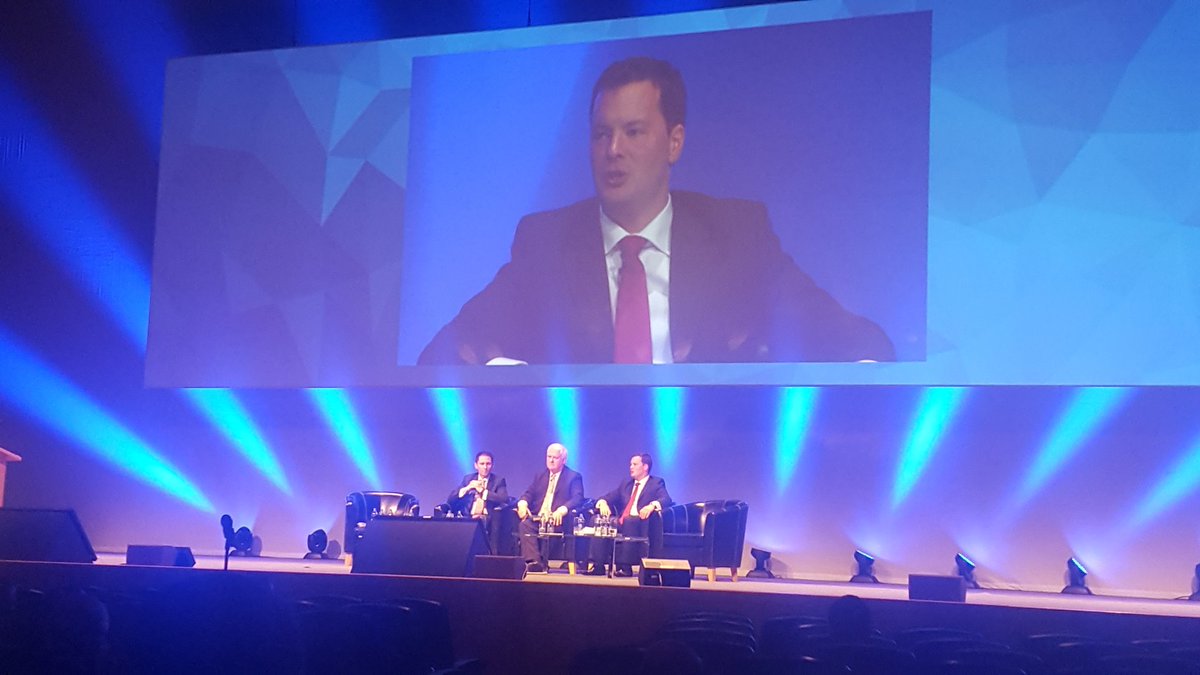 niall_t_murphy's tweet photo. Sparks flying here at the Brexit debate with John Bruton and Alex Deane. This is mighty stuff! # pullhard #acidublin2017 https://t.co/9u5M2mUlRM
