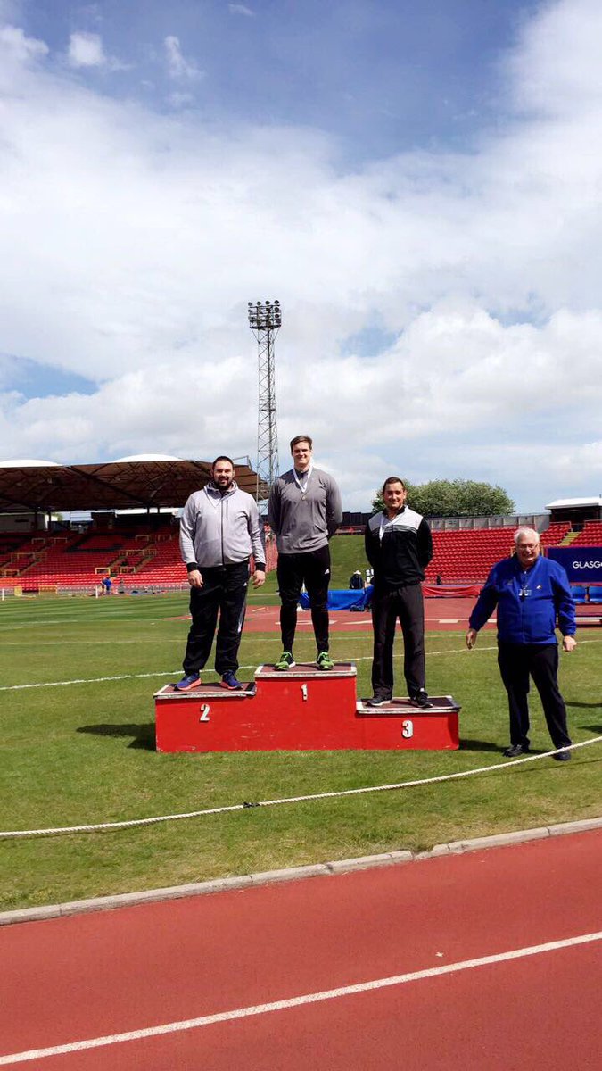 NickRidgeon's tweet photo. Great effort today by @A_Toward &amp; @fraserjwrignt in the #Northesterns #Discus #TeamToward #FrayMears #RecordBreaker 🥇🥉 https://t.co/eCmLrUT1mZ