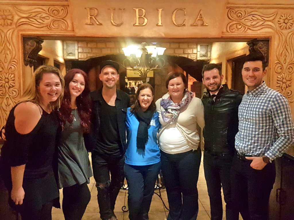 TheMarketingZoo's tweet photo. Altyd lekker by @DieBlouHondTuis , baie dankie vir almal se ondersteuning & moeite met @JoeFosterMusiek & @JohanCVenter se #hartklank show! https://t.co/nLSr5NAq1b